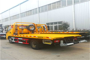 保亭附近拖车救援搭电